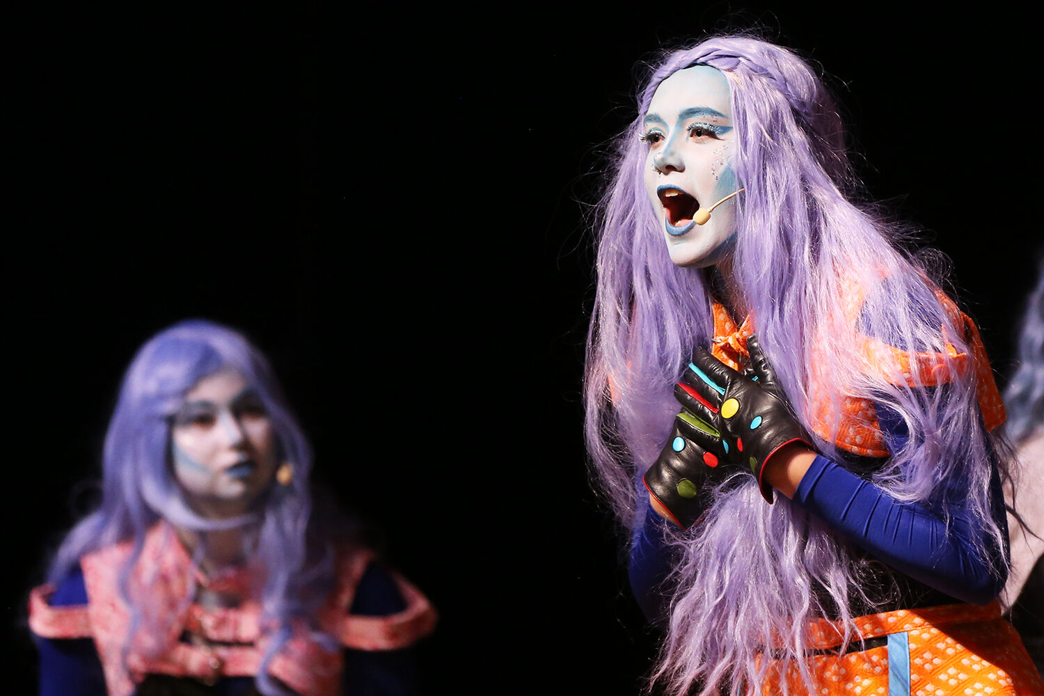 Essie, played by Payton Redden, yells
